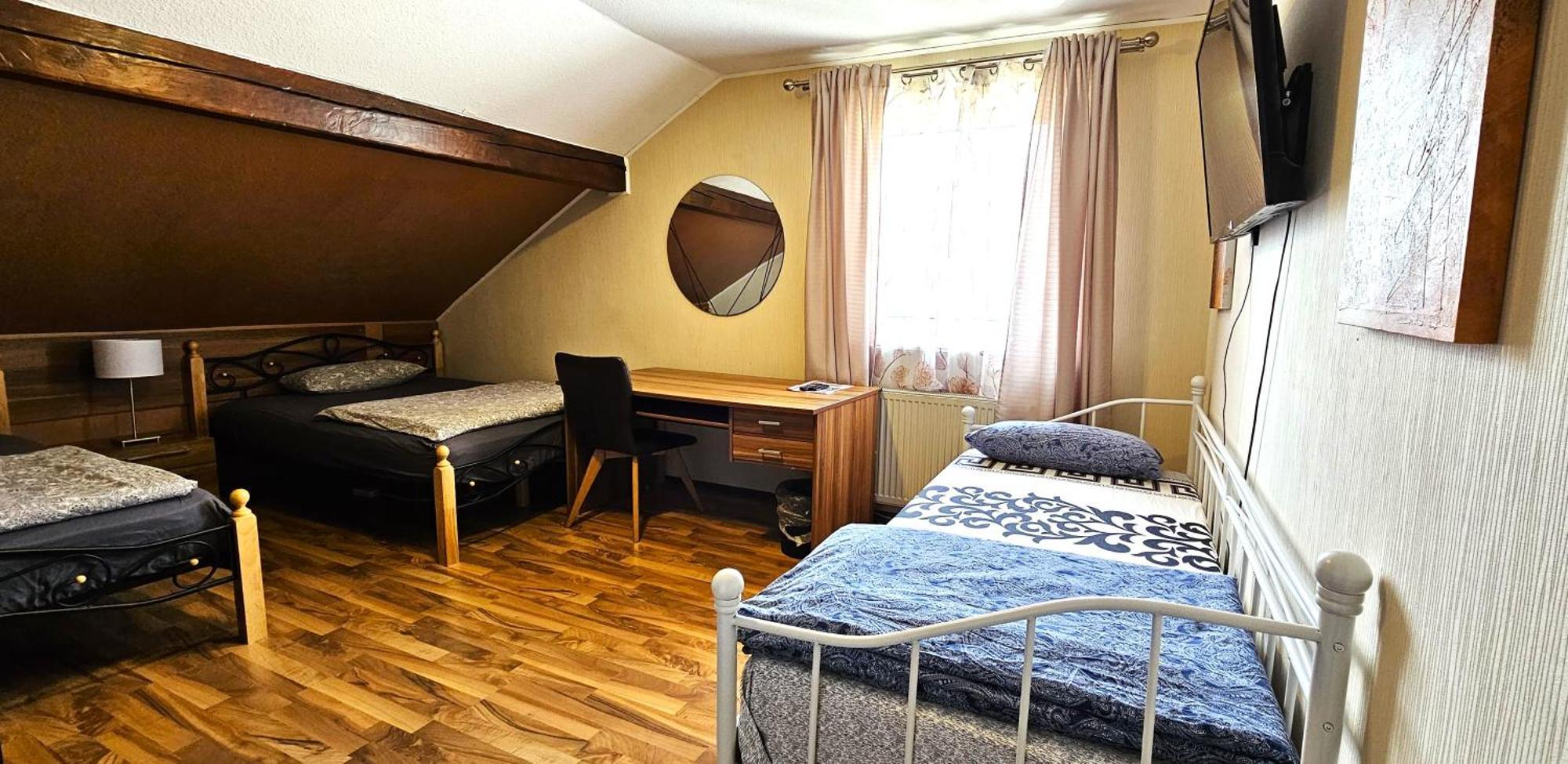 Gruendauer Monteurwohnung/Studentenwohnung Bagian luar foto