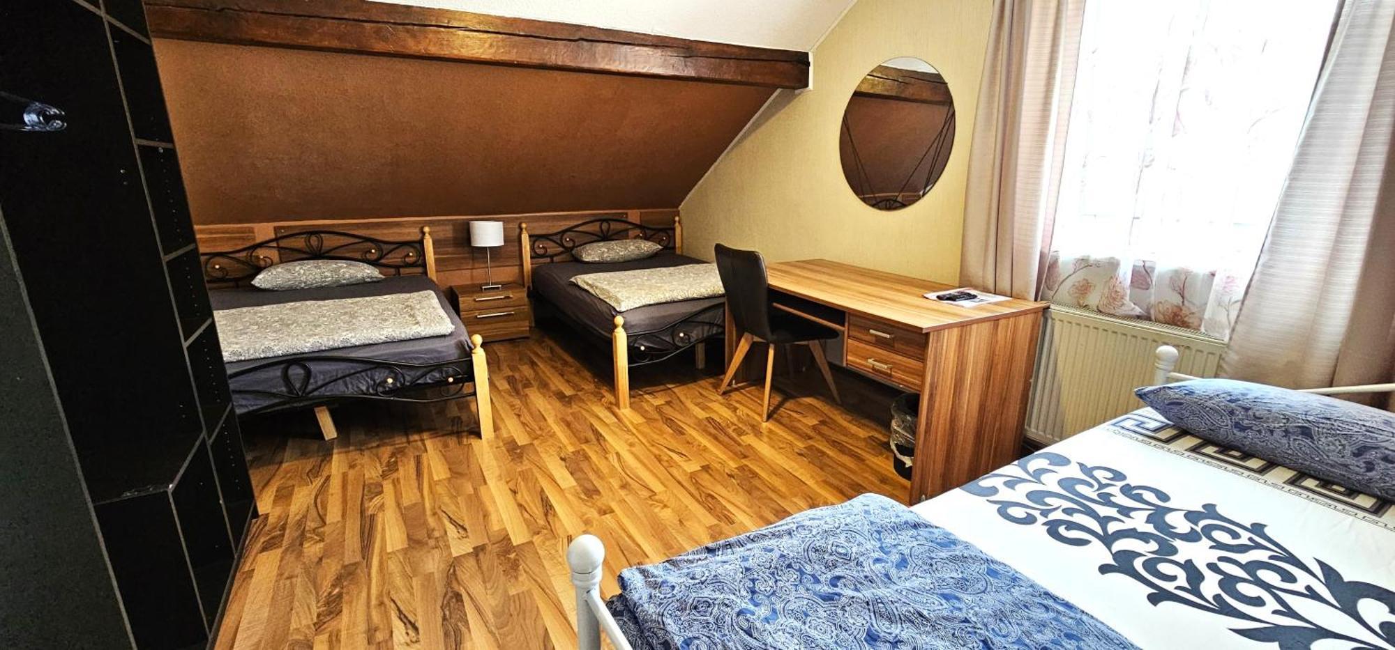 Gruendauer Monteurwohnung/Studentenwohnung Bagian luar foto